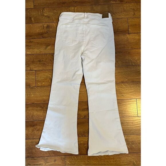 American Eagle Women's 14 Regular Stretch White Flared Leg Wide Jeans Slit - Picture 9 of 9